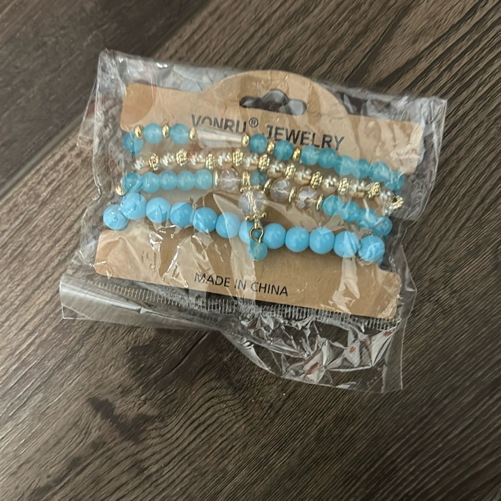 Vonru Jewelry .